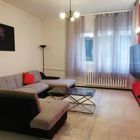 Apartment Center Cozy And Spacious Sofia