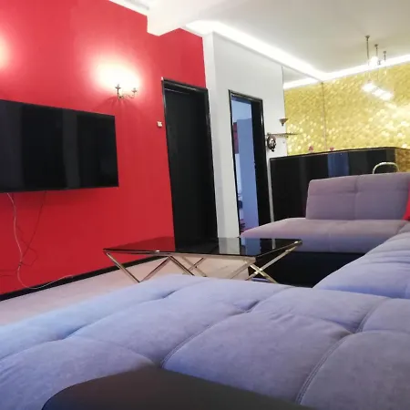 Center Cozy And Spacious Apartment